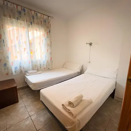 Beachfront Primera Linea 2-11