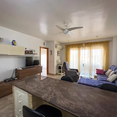 Beachfront Primera Linea 2-11 Apartment *